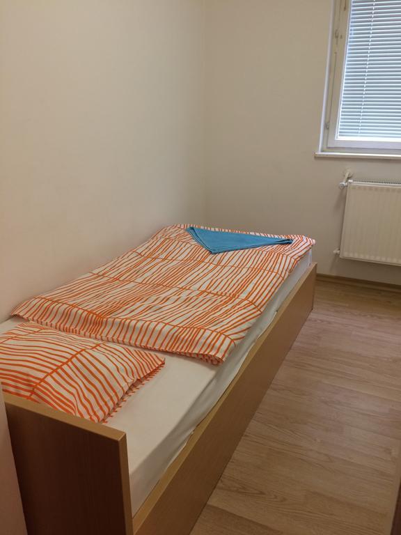 Simple Accommodation Vodmat Ljubljana Ruang foto
