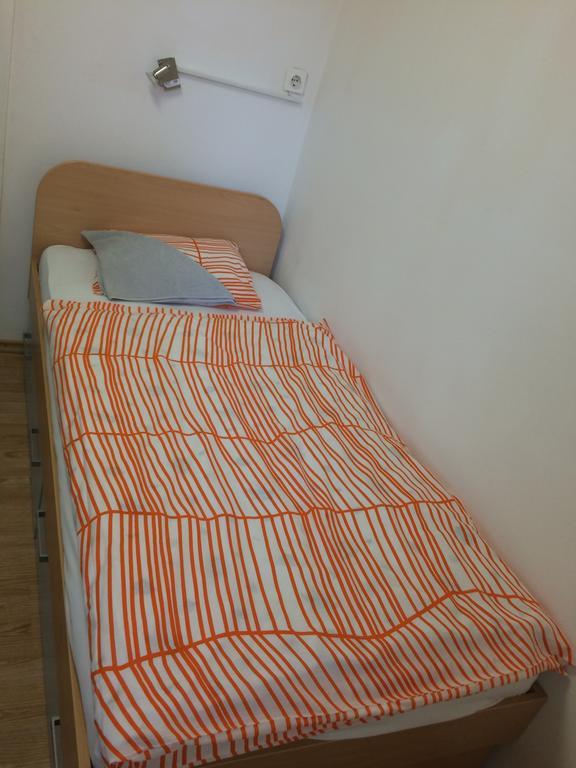 Simple Accommodation Vodmat Ljubljana Ruang foto